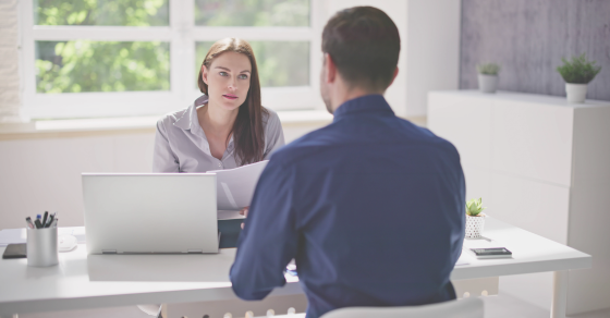 When to Bring in an Accountant: Key Moments that Benefit from Professional Support